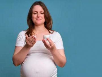 Phụ nữ mang thai nên cân nhắc 4 thành phần này trong làm đẹp