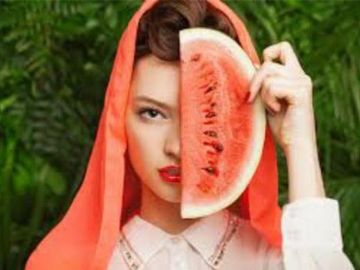 Cải thiện làn da cháy nắng mùa hè từ những trái dưa hấu