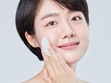 Mách bạn 4 cách để dưỡng ẩm, loại bỏ nếp nhăn giúp da dẻ căng bóng