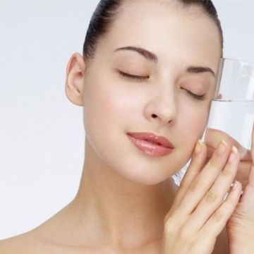 Uống đều đặn 4 loại nước này mỗi sáng sẽ giúp làm mờ nếp nhăn, cơ thể săn chắc