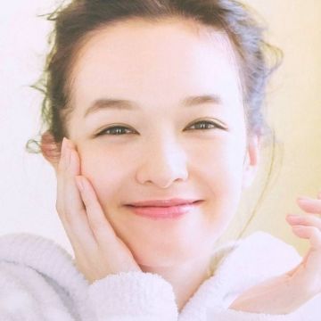 Hãy học người Nhật vỗ sản phẩm khi dưỡng da thay vì xoa hay chà xát để bảo vệ da an toàn