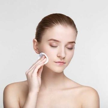 Bỏ túi vài mẹo dưỡng da bằng dầu oliu vừa rẻ, hiệu quả lại an toàn