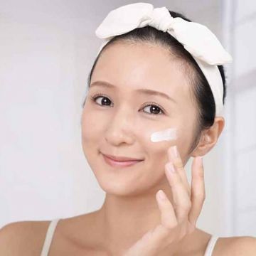 7 lưu ý dưỡng da mùa dịch để da luôn khỏe mạnh, căng tràn sức sống