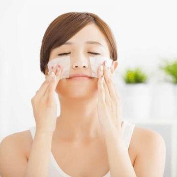 Lỗi chăm sóc da khiến lỗ chân lông ngày càng to