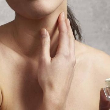 Hãy chăm sóc những vùng da này trước khi quá muộn