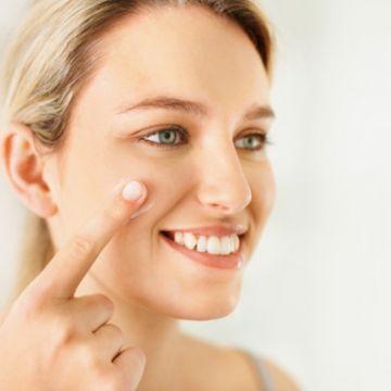 Mẹo trang điểm để làn da không bị mốc dù thời tiết hanh khô
