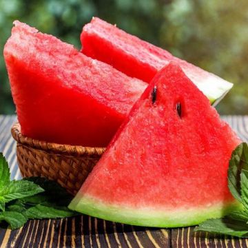 5 loại trái cây giúp da không bị bắt nắng trong ngày hè