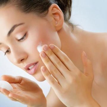 Tác dụng phụ cần lưu tâm của kem chống nắng