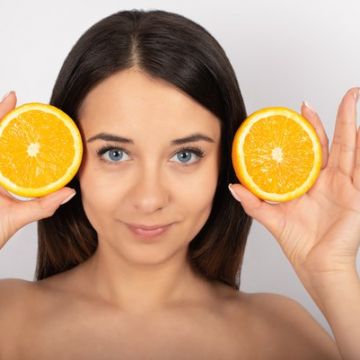 Tác dụng của vitamin C cho da mặt