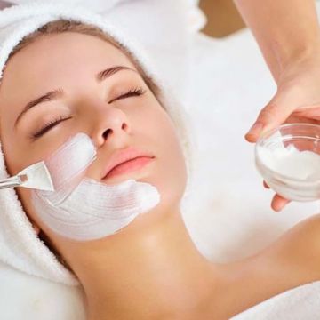 Bí kíp có làn da mùa hè trắng sáng, không mụn