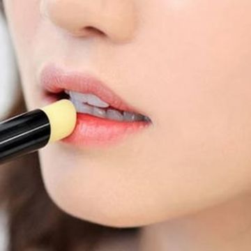 Mỹ phẩm không thể thiếu trong mùa hè